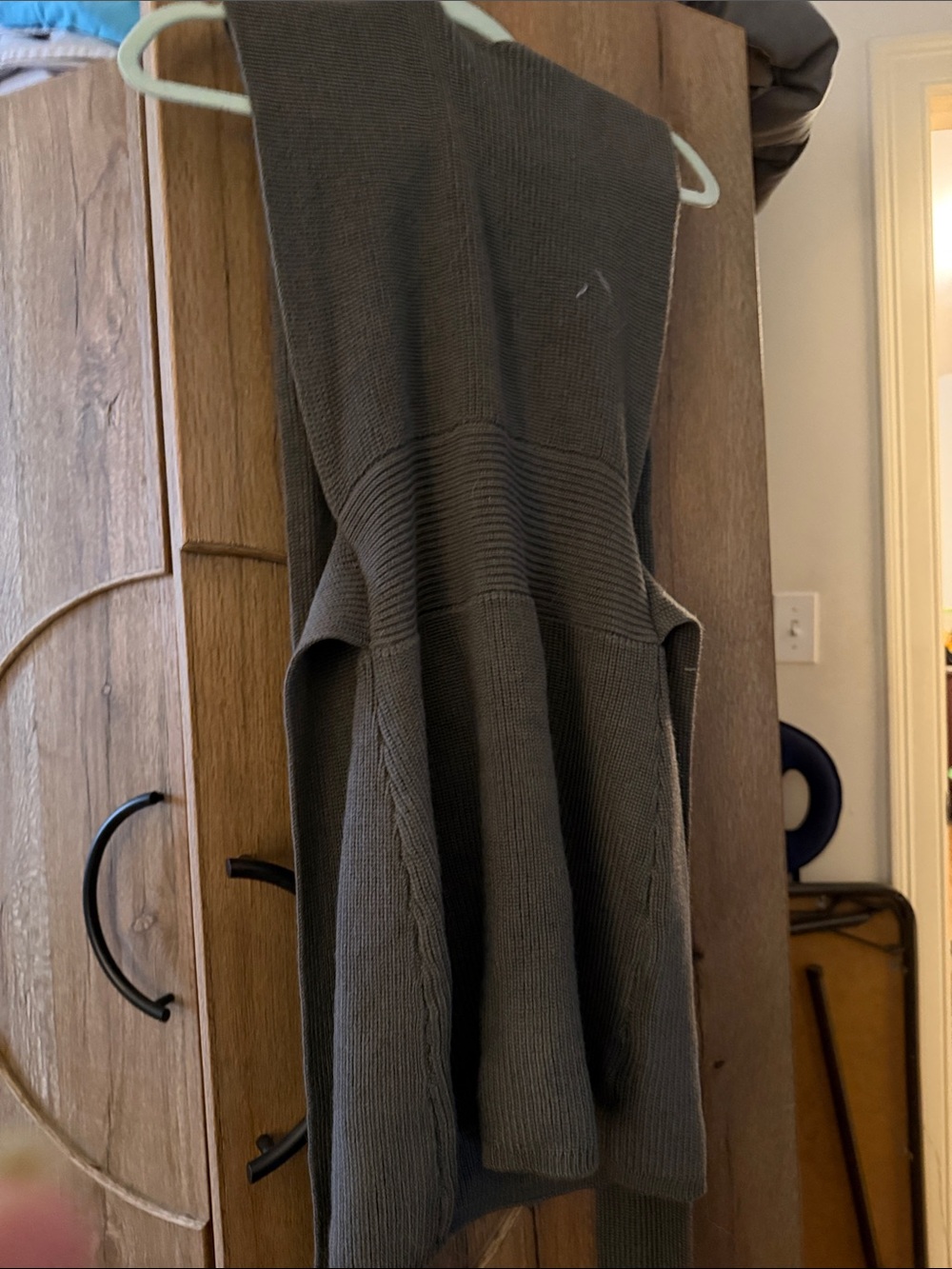 Mens Sleeveless Knit Sweater Vest in Olive